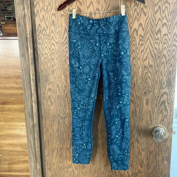 Navy Paisley‎ Sweaty Betty Leggings - Picture 1 of 5